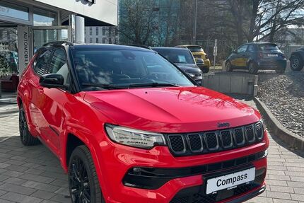 Jeep Compass 12.952 km 34.990 &euro; Dresden 01109