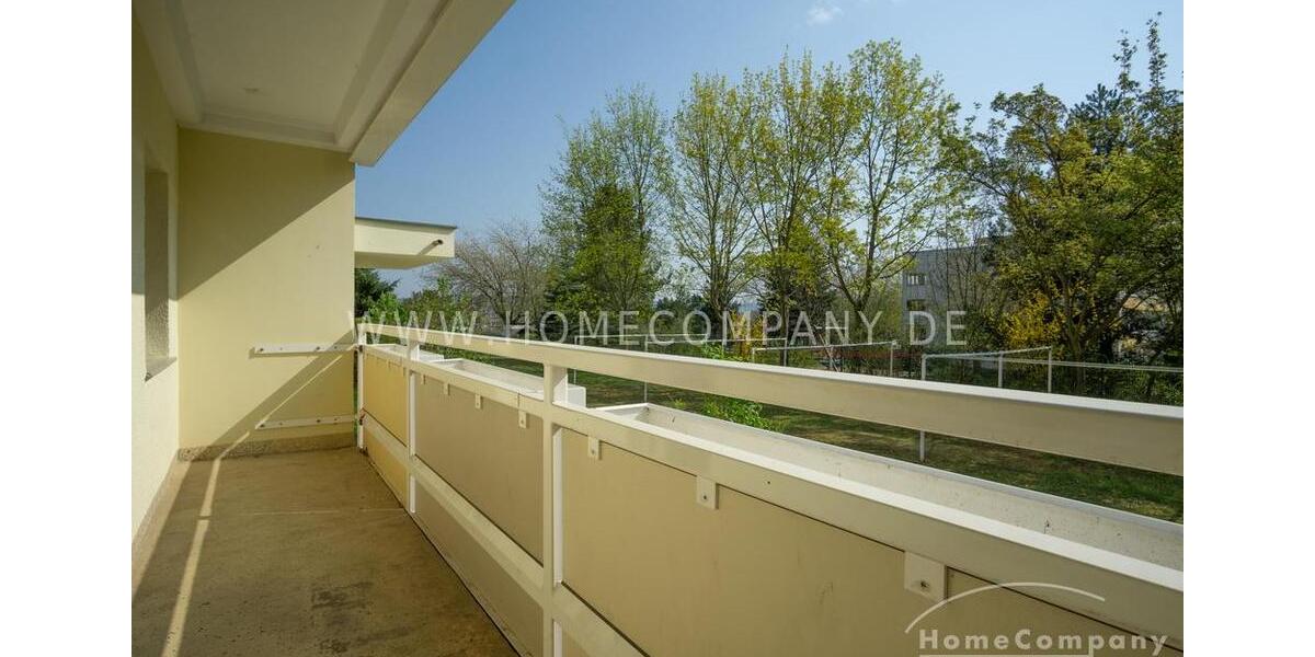 20311 HomeCompany Dresden MöbliertFurnished 3-Zimmer Wohnung mit Balkon in Dresden-Strehlen max. 4 Personen 3 zimmer