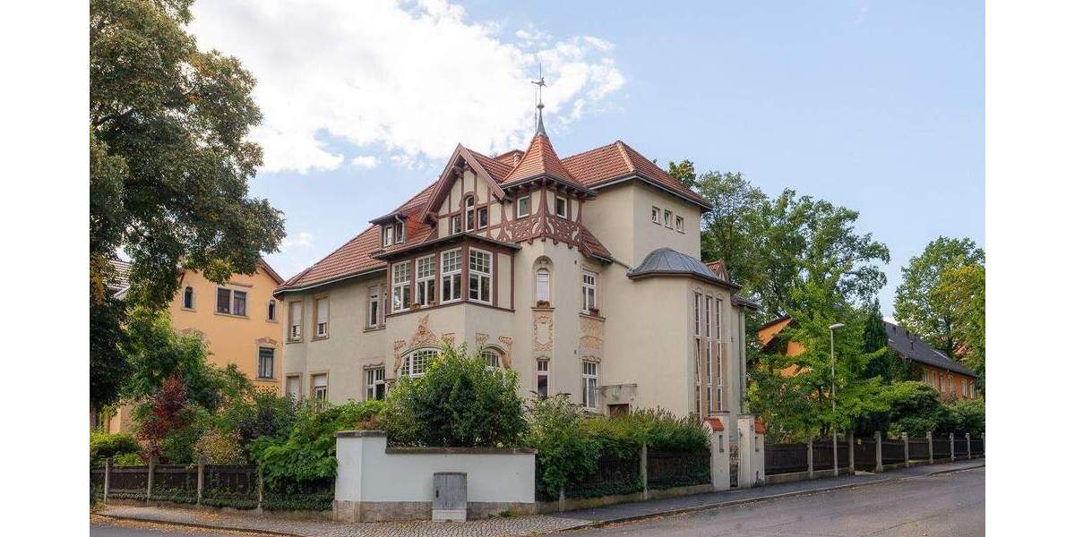 Rarität im Klotzscher Villenviertel mit sonnigem Balkon und gepflegtem Grundstück. Traumlage! 3 zimmer