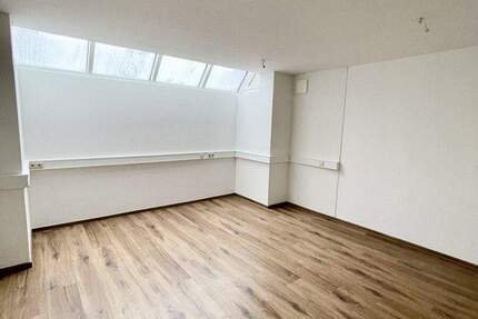 Gewerbeobjekt Dresden Gohlis - 3 Zimmer, 249.000&euro; | Angebot:25278669