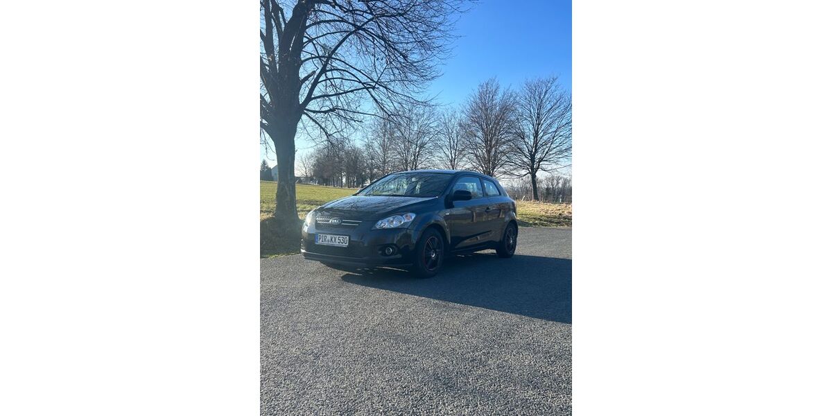 Kia pro ceed / ProCeed 123.600 km 4.600 &euro; Dohma 01796