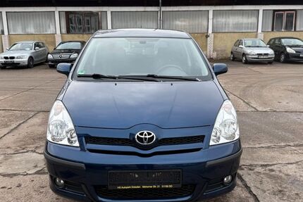 Toyota Corolla Verso 203.111 km 3.490 &euro; Dresden 01159