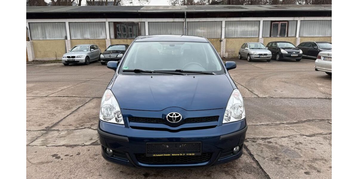 Toyota Corolla Verso 203.111 km 3.490 &euro; Dresden 01159