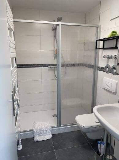 Etagenwohnung Dresden Gruna - 3 Zimmer, 62 m&sup2;, 179.000&euro; | Angebot:26595085