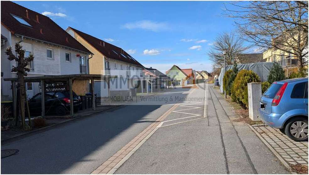 Wohnung zum Kaufen in Ottendorf-Okrilla 159.000 € 70 m²