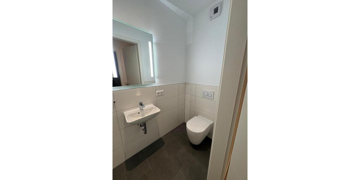 Etagenwohnung Dresden Neustadt - 4 Zimmer, 106 m&sup2;, 2.120&euro; | Angebot:26647875