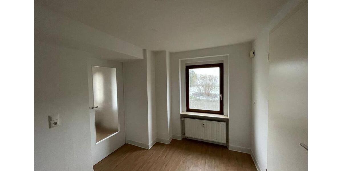 Etagenwohnung Dresden Cotta - 2 Zimmer, 46 m&sup2;, 370&euro; | Angebot:25363710