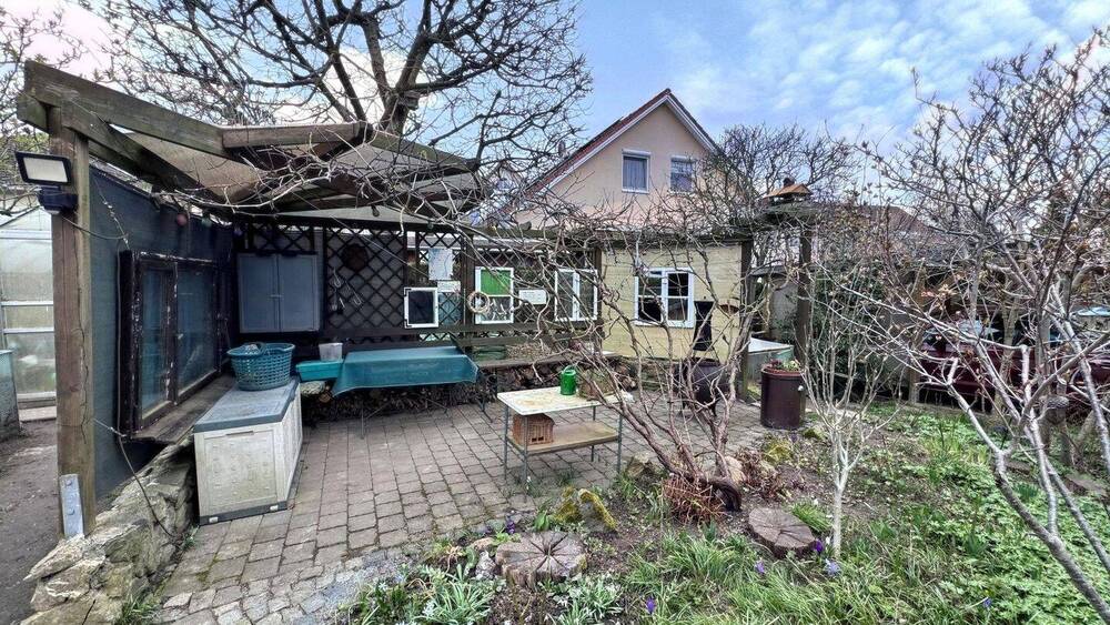 Mehrfamilienhaus, Wohnhaus Dresden Weißig - 9 Zimmer, 280 m&sup2;, 650.000&euro; | Angebot:26108539