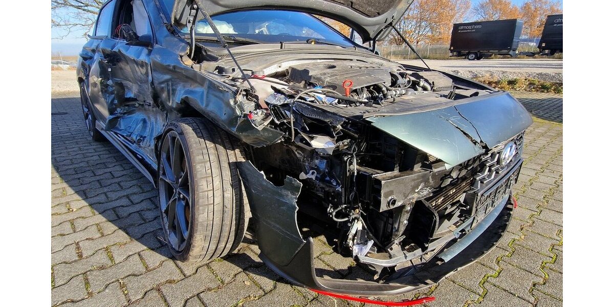 Hyundai i30 Fastback N Performance 28.530 km 7.900 &euro; Wilsdruff 01723