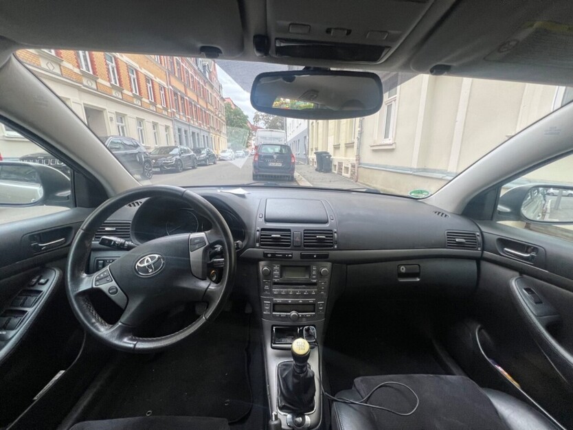 Avensis Kombi