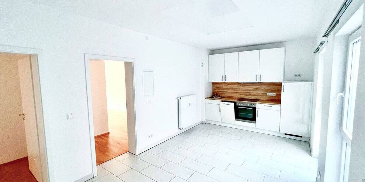 Etagenwohnung Dresden Äußere Neustadt - 2 Zimmer, 95 m&sup2;, 299.000&euro; | Angebot:25734514
