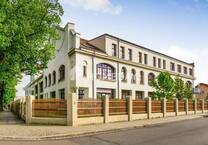Denkmalgeschützter Wohntraum: Bezaubernde 4-Zi-Wohnung mit Stellplatz & hochwertiger EBK