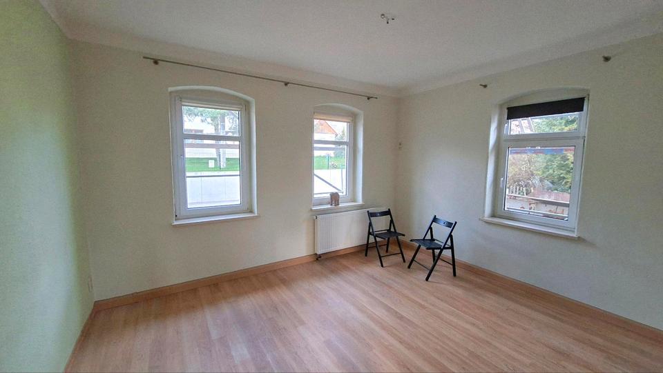 Erdgeschoßwohnung Klipphausen - 3.5 Zimmer, 85 m&sup2;, 600&euro; | Angebot:25801524