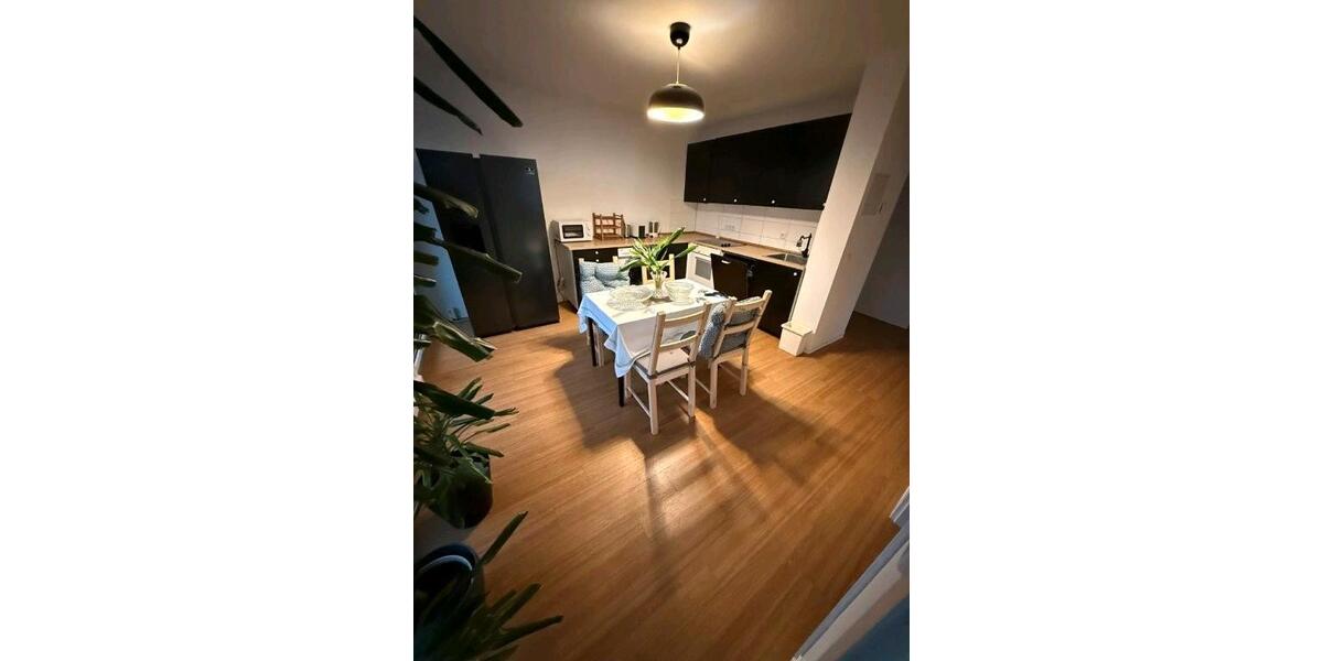 Etagenwohnung Dresden Neustadt - 4 Zimmer, 99 m&sup2;, 1.433&euro; | Angebot:26297238