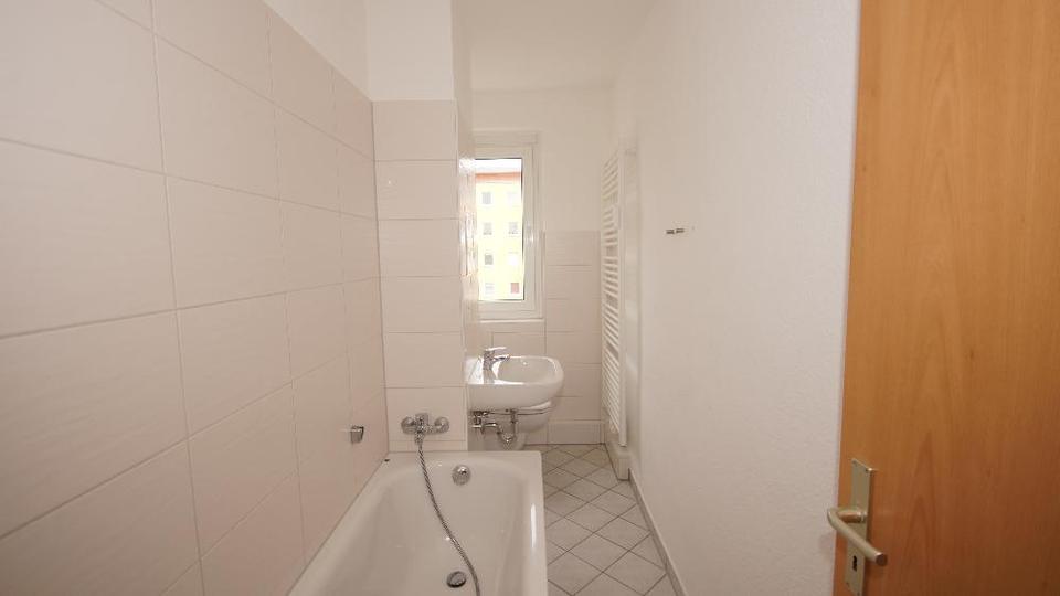 Etagenwohnung Dippoldiswalde - 3 Zimmer, 59 m&sup2;, 334&euro; | Angebot:26534409