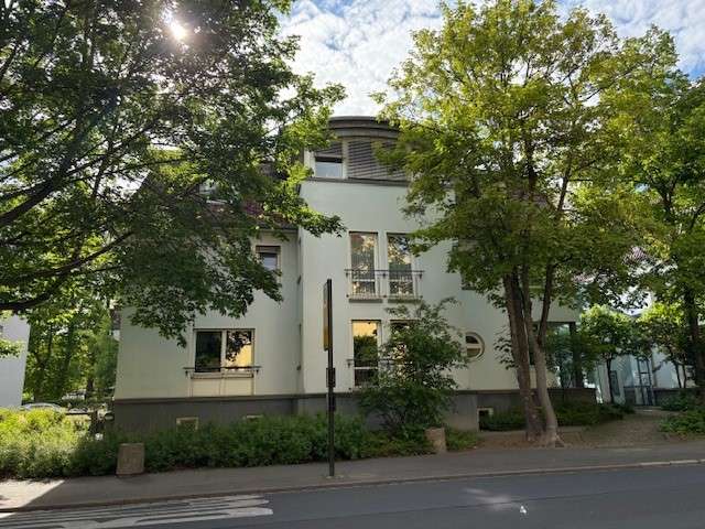 Etagenwohnung Dresden Klotzsche - 4.5 Zimmer, 195 m&sup2;, 1.570&euro; | Angebot:27211966