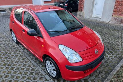 Nissan Pixo 126.000 km 2.999 &euro; Dresden 01139