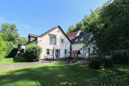 MFH mit bis zu 4 Wohneinheiten, insgesamt 11 Zimmer, Potenzial zur flexiblen Nutzung in Alleinlage 1 zimmer