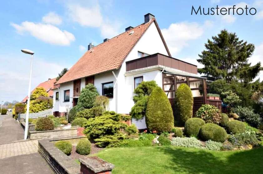 Haus zum Kaufen in Dresden 418.000 € 241.28 m²