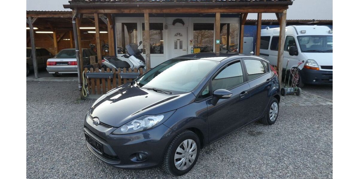 Ford Fiesta 121.790 km 3.290 &euro; Dresden 01219