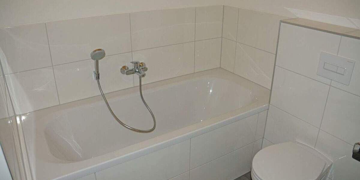 Etagenwohnung Pirna Zehista - 3 Zimmer, 98 m&sup2;, 925&euro; | Angebot:25777595