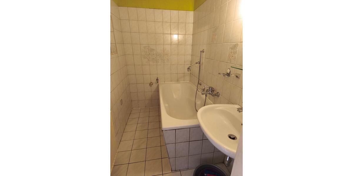Doppelhaushälfte Ebersbach - 7 Zimmer, 115 m&sup2;, 150.000&euro; | Angebot:27442889
