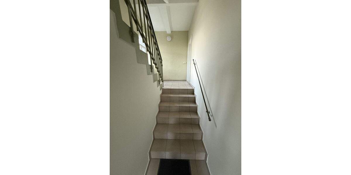 Luxus Erdgeschosswohnung mit 20 m² Terrasse & Garten - hochwertig saniert, ruhig, privat - prov-frei 3 zimmer