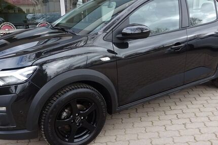 Dacia Sandero 25.290 km 14.990 &euro; Dresden 01217