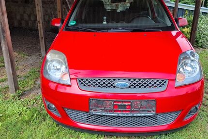 Ford Fiesta 194.000 km 799 &euro; Dresden 01328