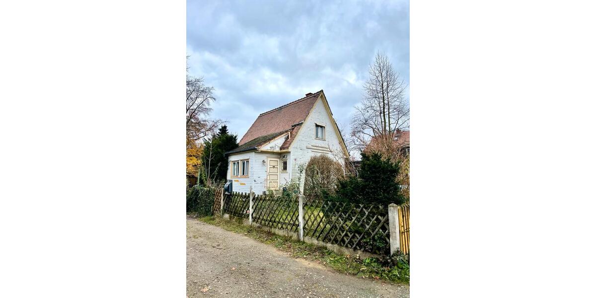 Einfamilienhaus Dresden Klotzsche - 3 Zimmer, 100 m&sup2;, 180.000&euro; | Angebot:24794224