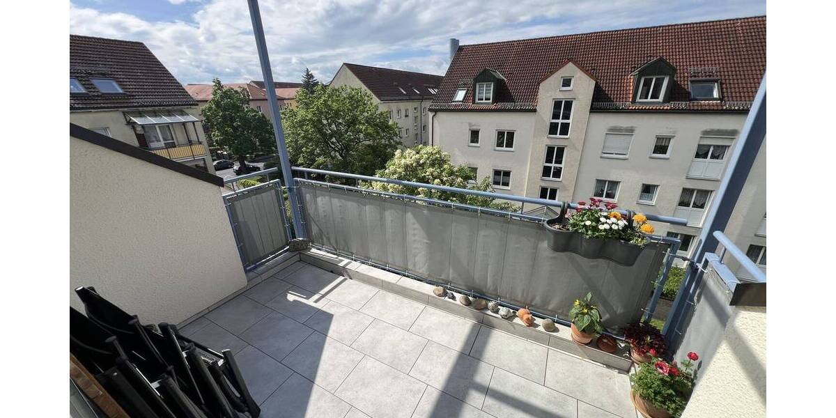 Etagenwohnung Dresden Tolkewitz/Seidnitz-Nord - 3 Zimmer, 79 m&sup2;, 249.000&euro; | Angebot:26543709