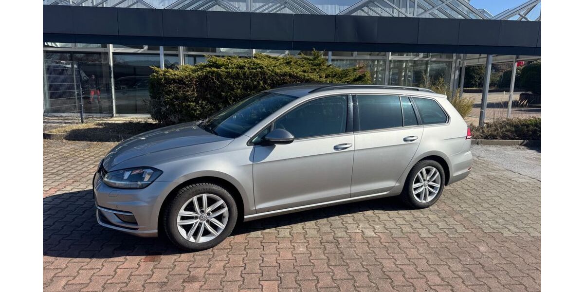 VW Golf 200.500 km 6.590 &euro; Struppen 01796
