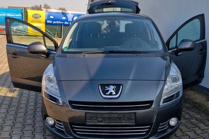 Peugeot 5008 97.000 km 6.800 &euro; Priestewitz 01561