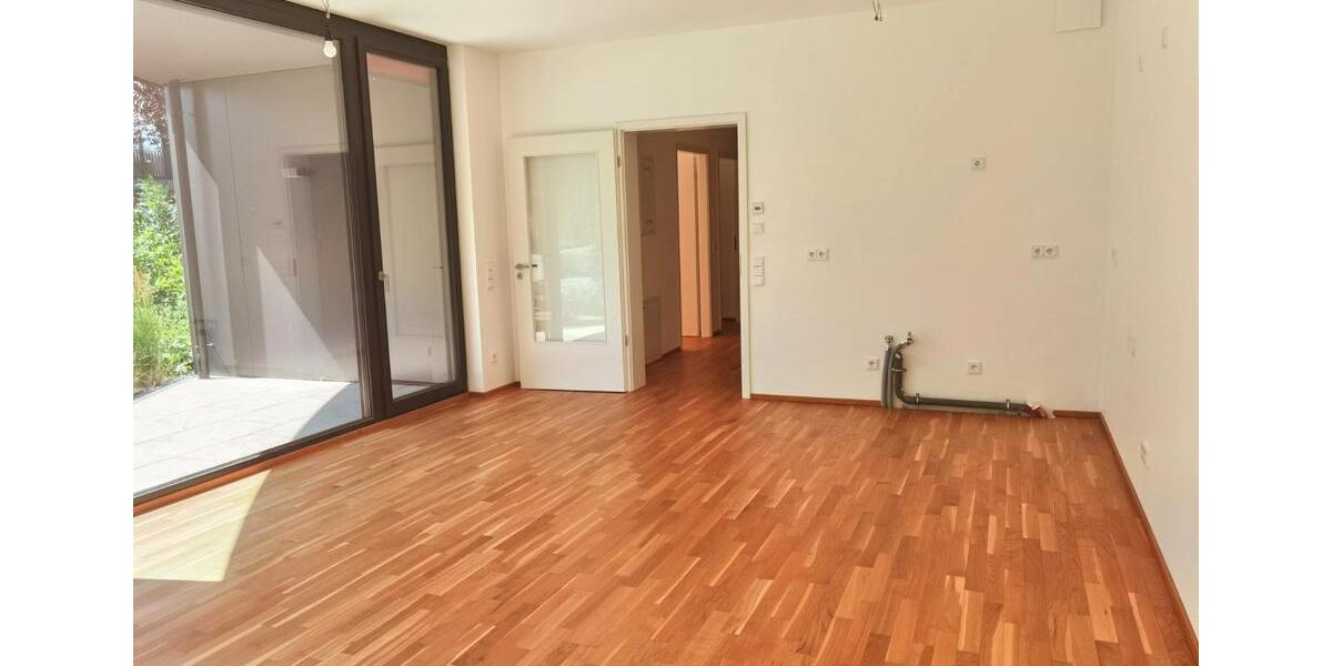 Terrassenwohnung Dresden Neustadt - 3 Zimmer, 92 m&sup2;, 1.850&euro; | Angebot:27539532