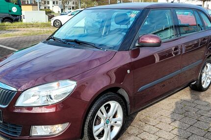Skoda Fabia 142.142 km 6.990 &euro; Radeberg 01454
