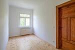 Charmante AltbauWohnung mit Holzdielung und schickem Tageslichtbad.