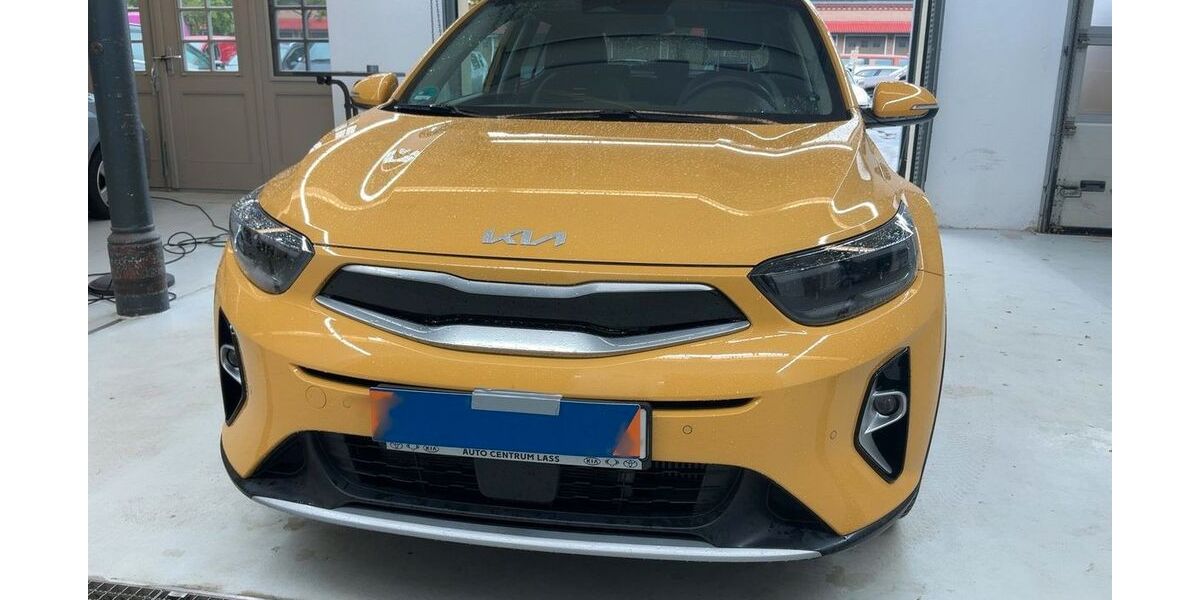 Kia Stonic 24.555 km 20.950 &euro; Heidenau 01809