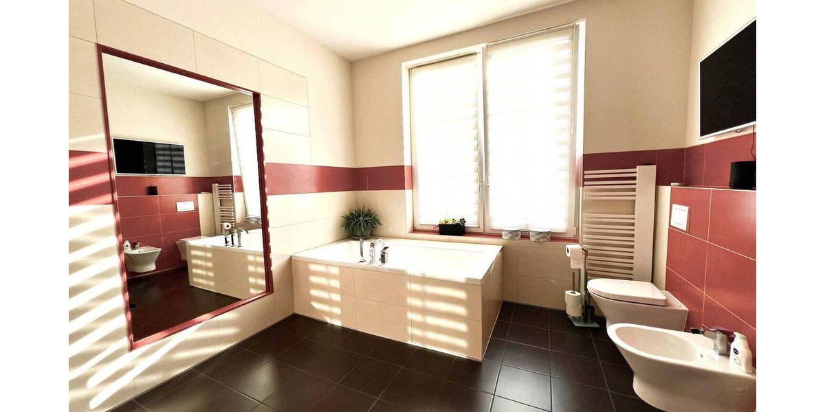 Etagenwohnung Dresden Friedrichstadt - 8 Zimmer, 240 m&sup2;, 549.000&euro; | Angebot:26837130