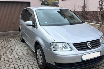 VW Touran 210.000 km 1.100 &euro; Dresden 01108