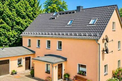 Haus Dresden Schönfeld - 8 Zimmer, 200 m&sup2;, 385.000&euro; | Angebot:26853080