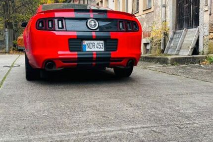 Ford Mustang 149.000 km 15.500 &euro; Liebstadt 01825
