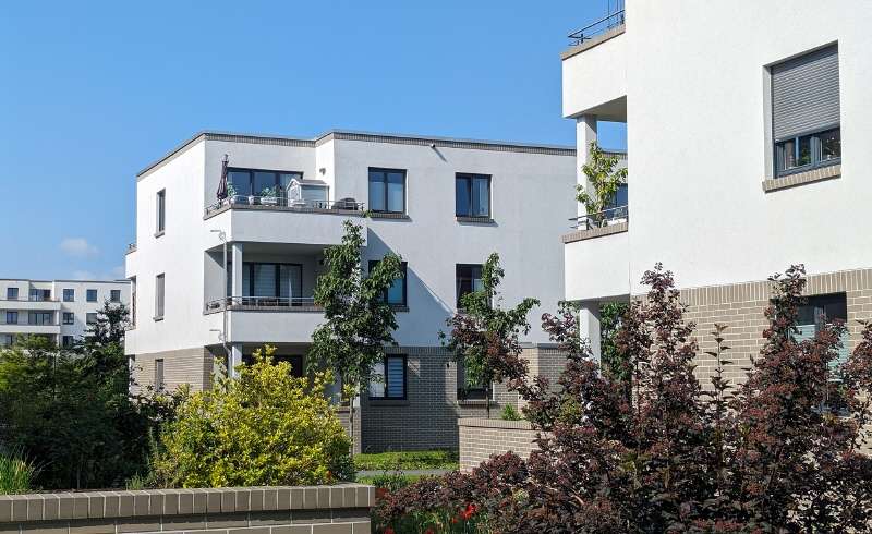 Etagenwohnung Dresden Seidnitz - 4 Zimmer, 121 m&sup2;, 1.800&euro; | Angebot:27520407