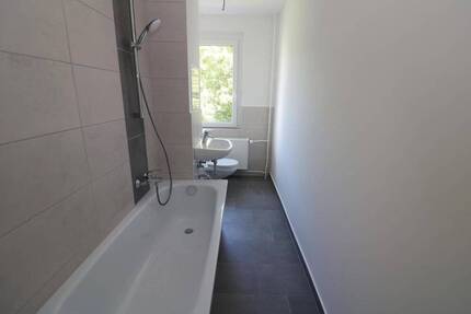 Verdammt ich lieb dich...3-RW mit Wanne u. Balkon!!!