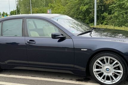 BMW 745 188.000 km 9.000 &euro; Dresden 01069