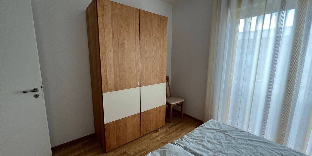 Etagenwohnung Dresden Pieschen-Süd - 3 Zimmer, 69 m&sup2;, 1.470&euro; | Angebot:26816868