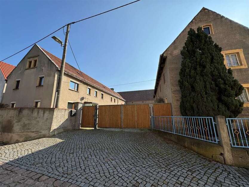 Haus zum Kaufen in Niederau 199.500 € 162 m²