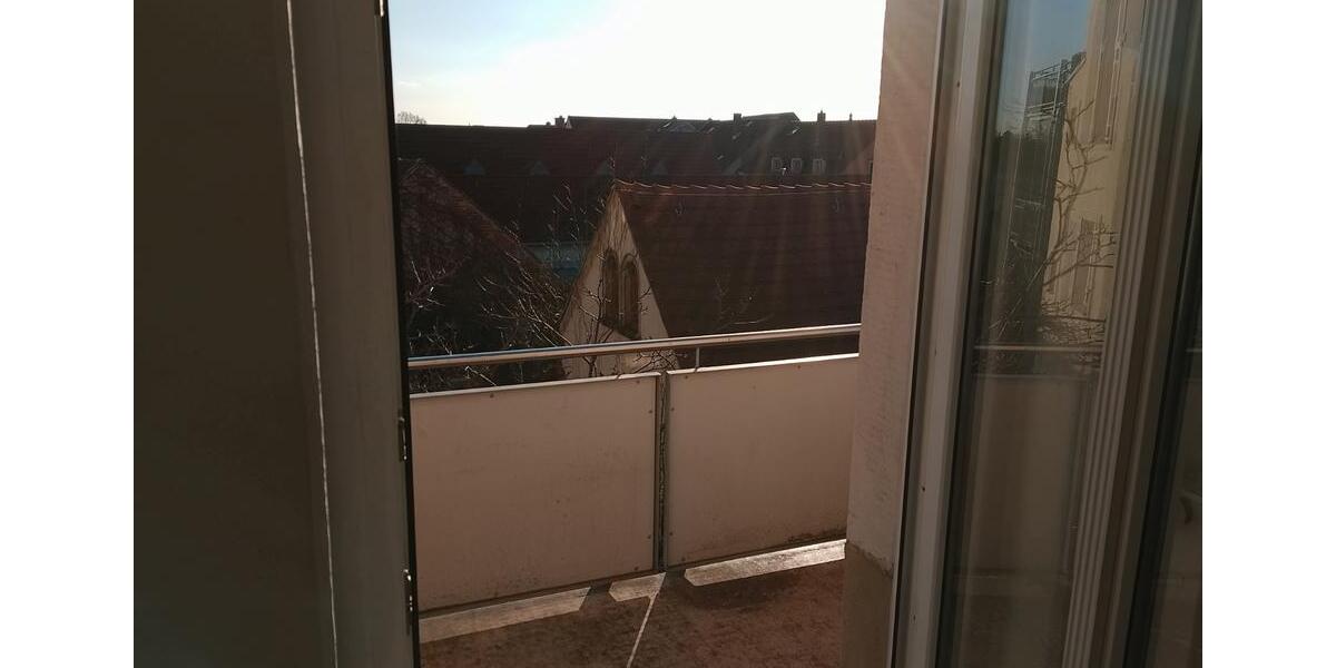 Etagenwohnung Radebeul - 4 Zimmer, 122 m&sup2;, 1.400&euro; | Angebot:25790617