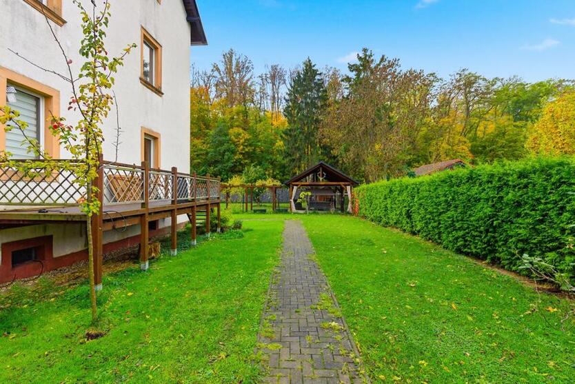 Großzügige 4,5-Raum-Wohnung mit Gemeinschaftsgarten in Elbnähe! zimmer