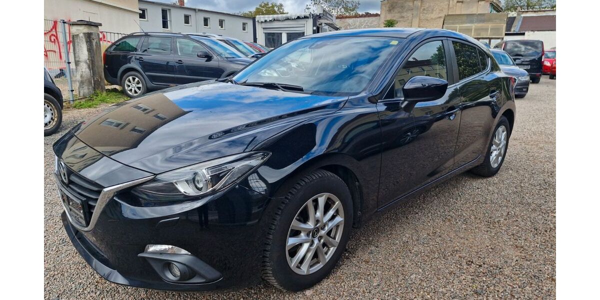 Mazda 3 113.000 km 9.900 &euro; Dresden 01097