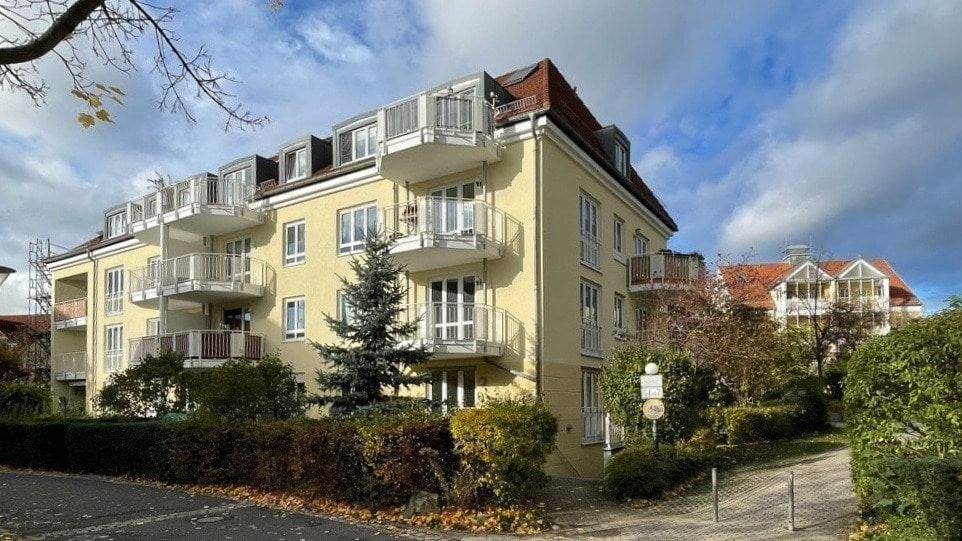 Etagenwohnung Dresden Weißig - 3 Zimmer, 66 m&sup2;, 160.000&euro; | Angebot:25916691